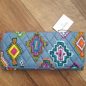 Vera Bradley Wallet NWOT Painted Medallions